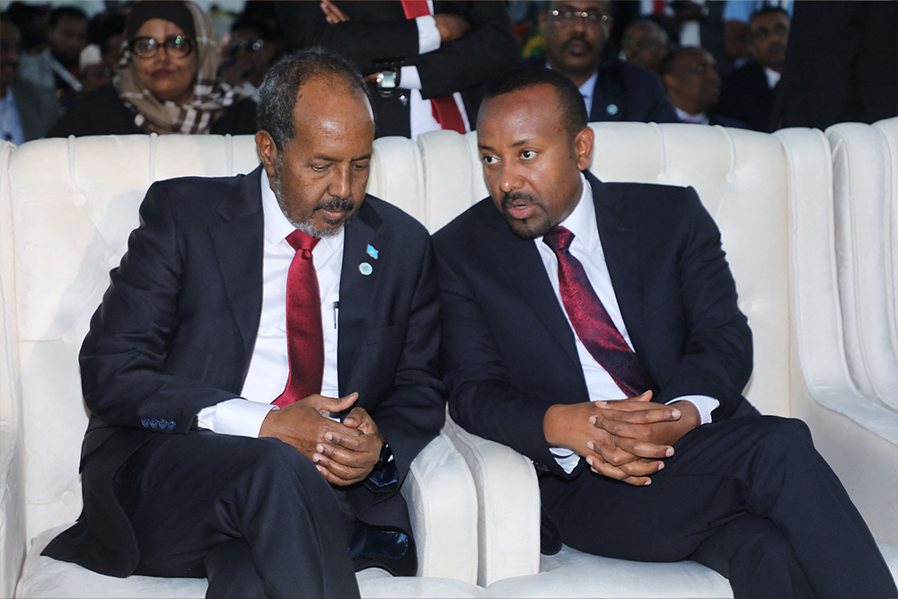 Somalia's President and Ethiopia's Prime Minister sit next to each other