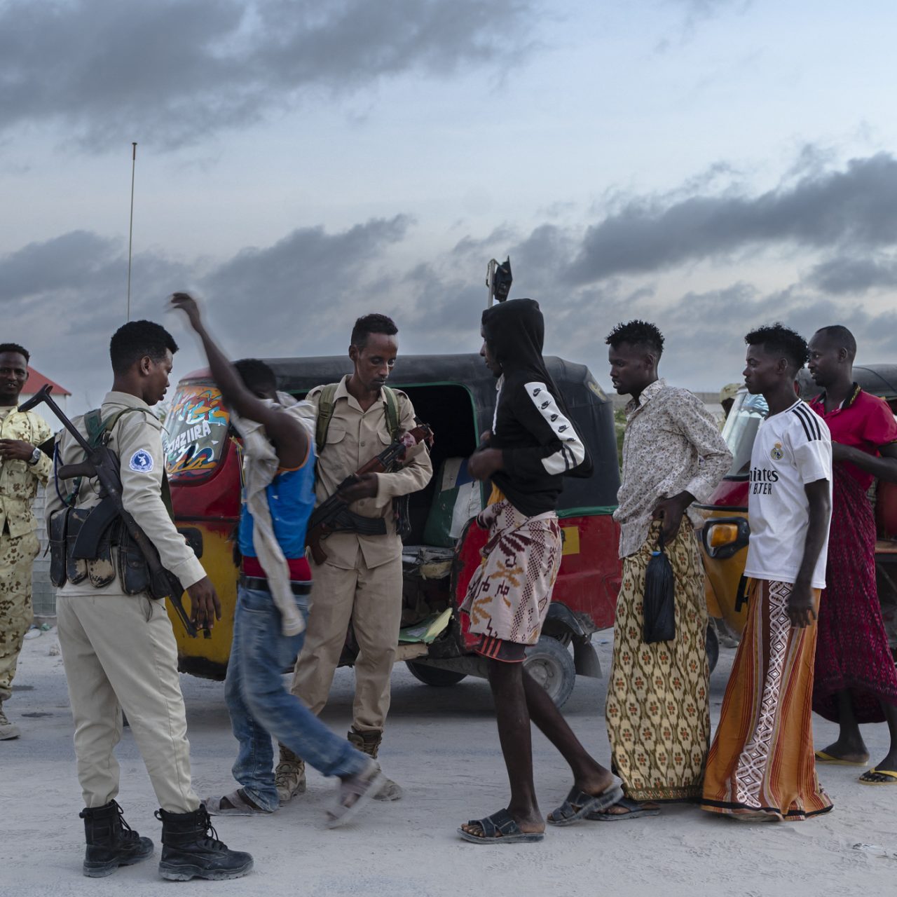 Market Logics, Checkpoints and Transboundary Formations: The Somali Borderlands